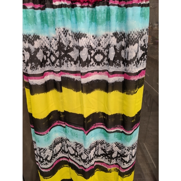 DONATING 1/20/25 I.N. Studio Neon Maxi Dress - Picture 5 of 6